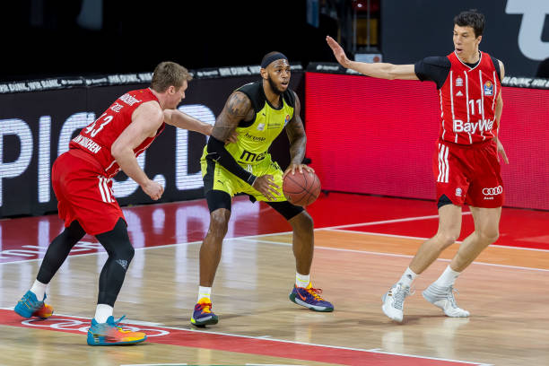 中卫体系中 中卫体系中